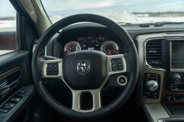 Used 2015 RAM 1500 Laramie w/ Convenience Group AWD/4WD image 14