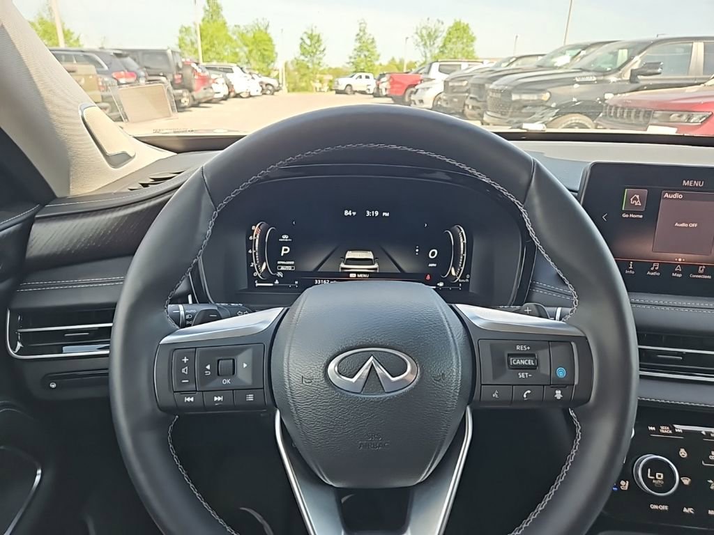 Used 2023 INFINITI QX60 Sensory w/ Cargo Package image 18