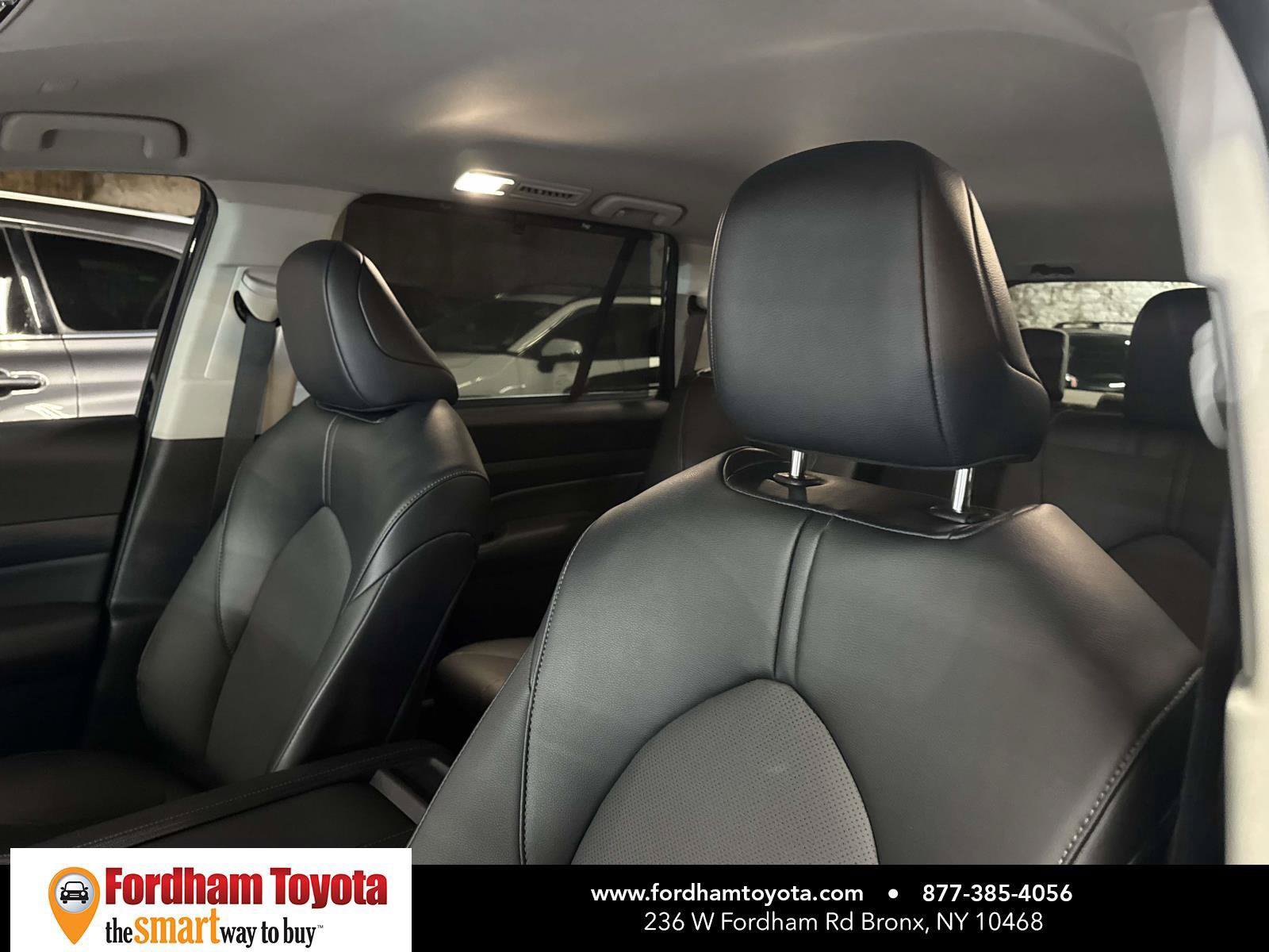 Used 2026 Toyota Grand Highlander AWD image 18