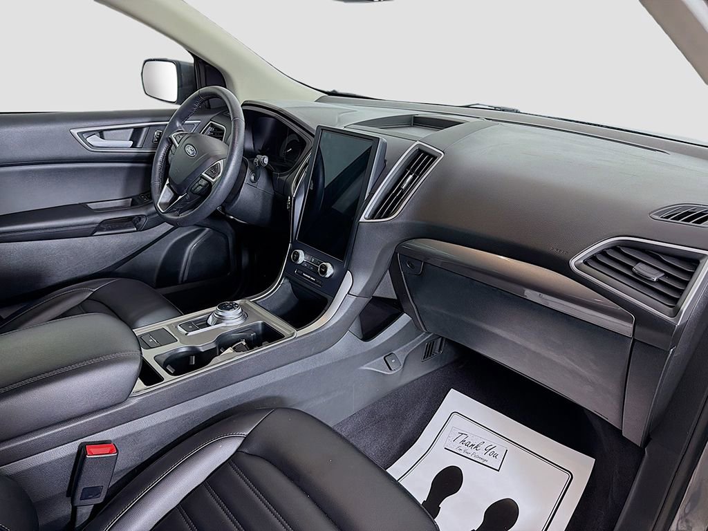 Used 2024 Ford Edge SEL w/ Convenience Package image 17