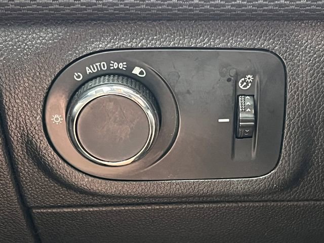 Used 2019 Chevrolet Cruze LS FWD image 14