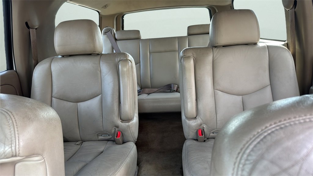 Used 2004 GMC Yukon XL SLT w/ Preferred Equipment Group image 12