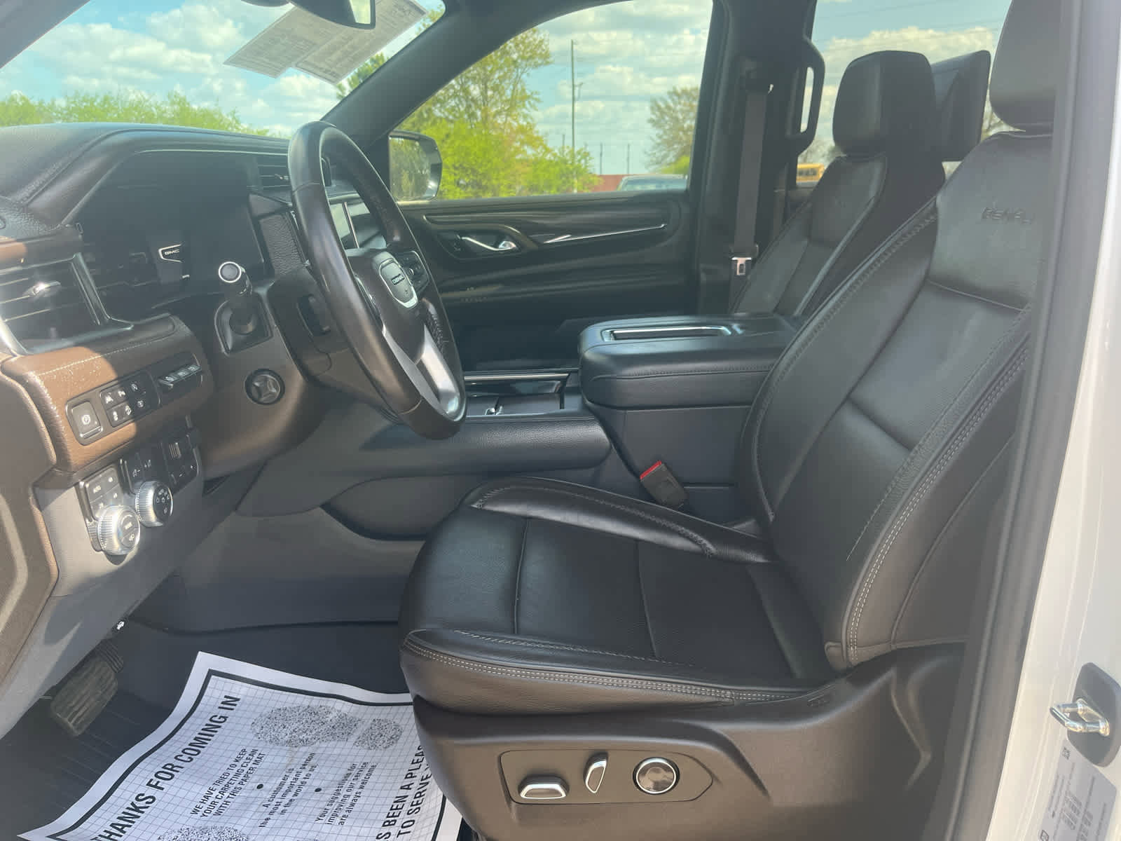 Used 2023 GMC Yukon Denali w/ Max Trailering Package image 29