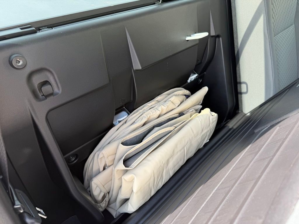 Used 2023 Toyota Tacoma SR5 w/ Technology Package image 31