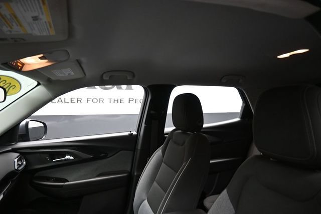 Used 2022 Chevrolet TrailBlazer LT FWD image 18