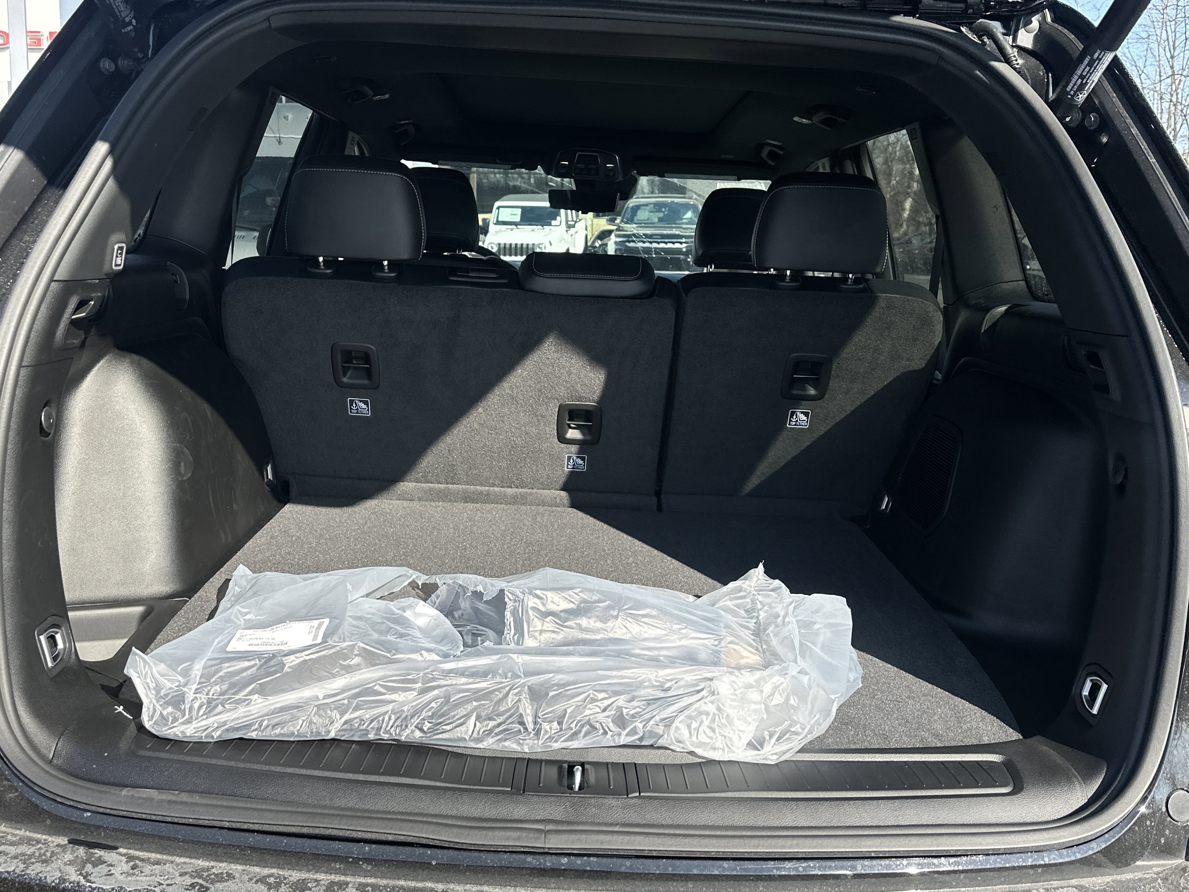 New 2026 Jeep Grand Cherokee Limited Reserve image 17