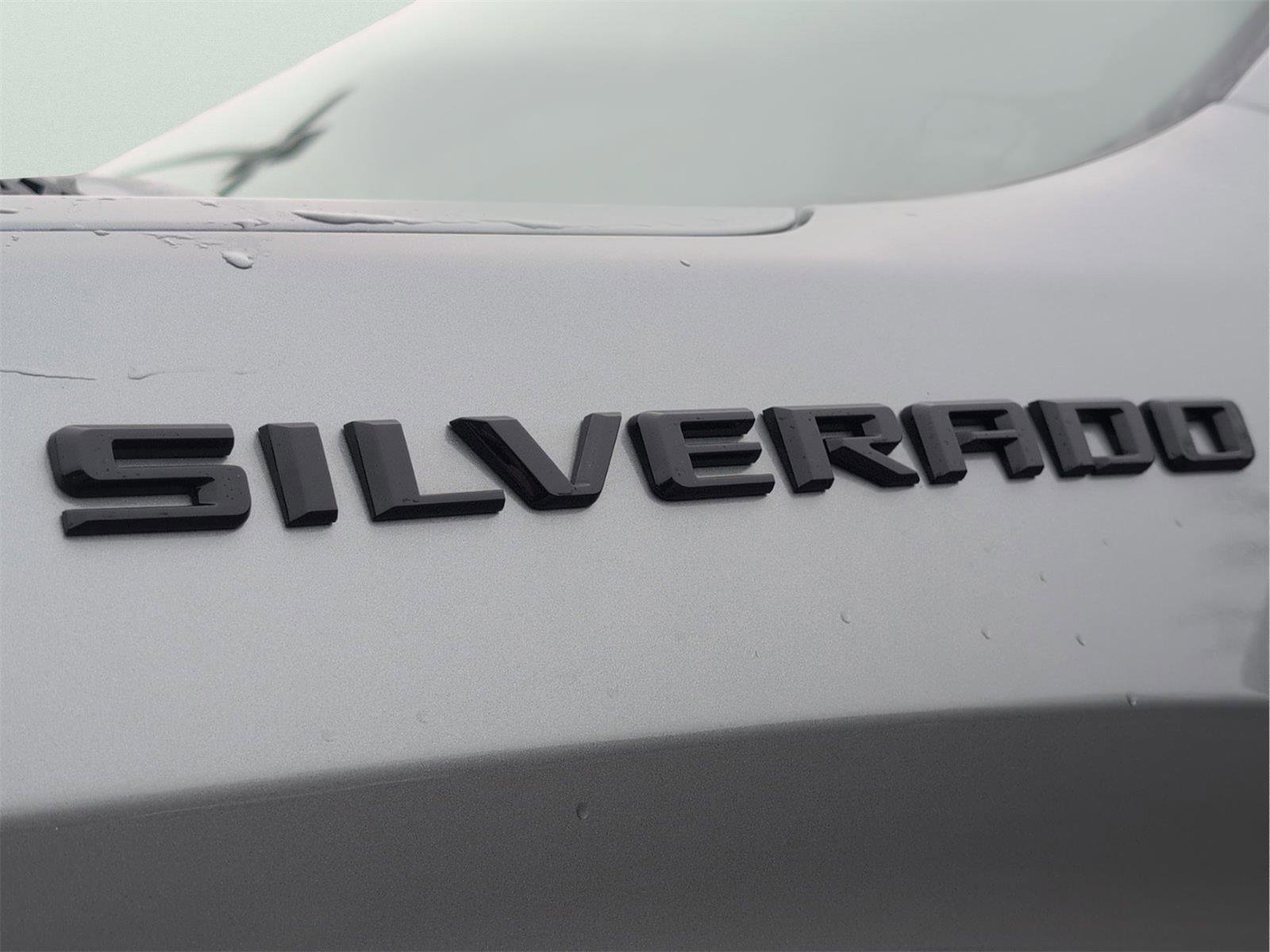 Certified 2025 Chevrolet Silverado 1500 Custom w/ LPO, Dark Essentials Package image 10