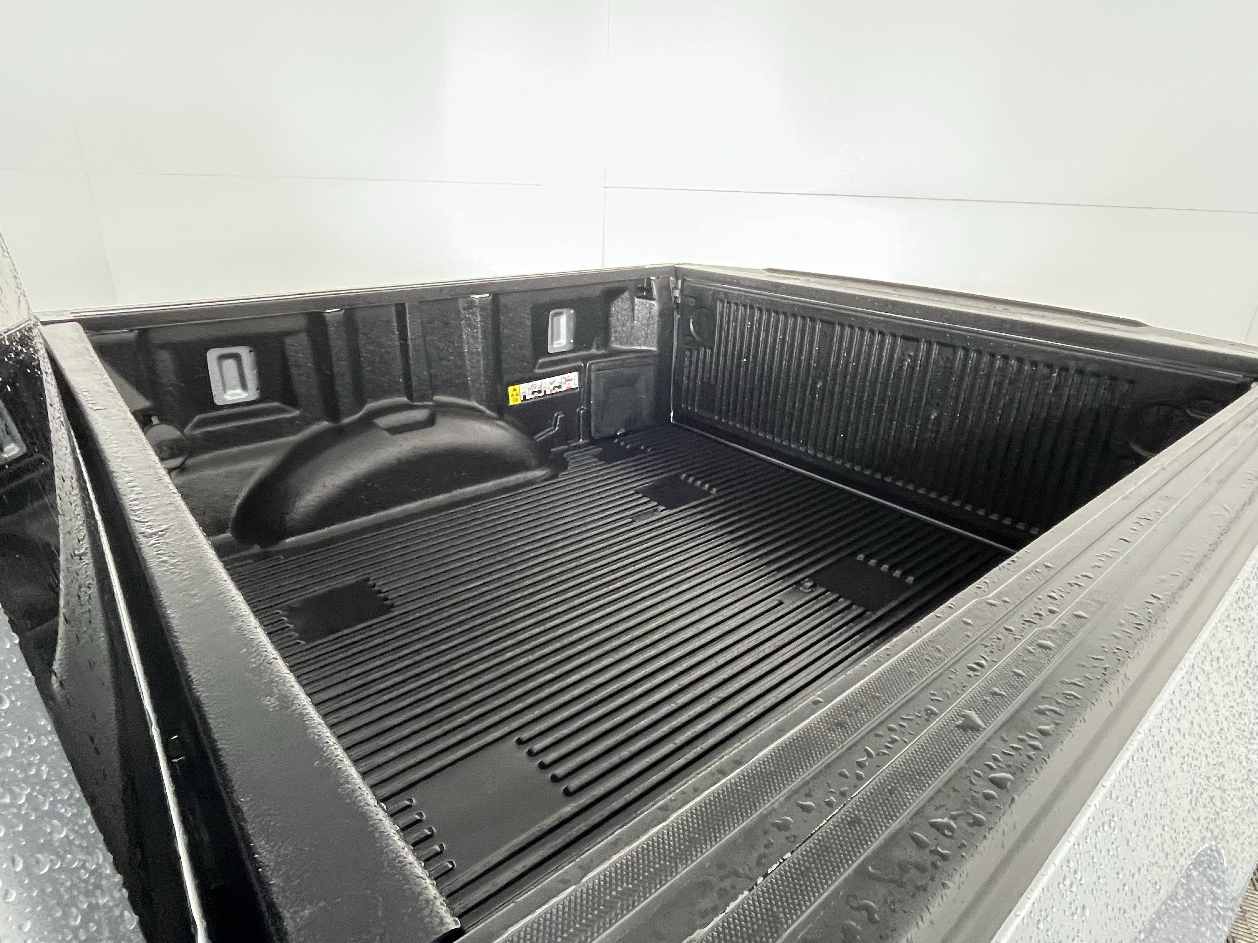 Used 2025 Ford F150 XLT w/ Equipment Group 301A Standard AWD/4WD image 9