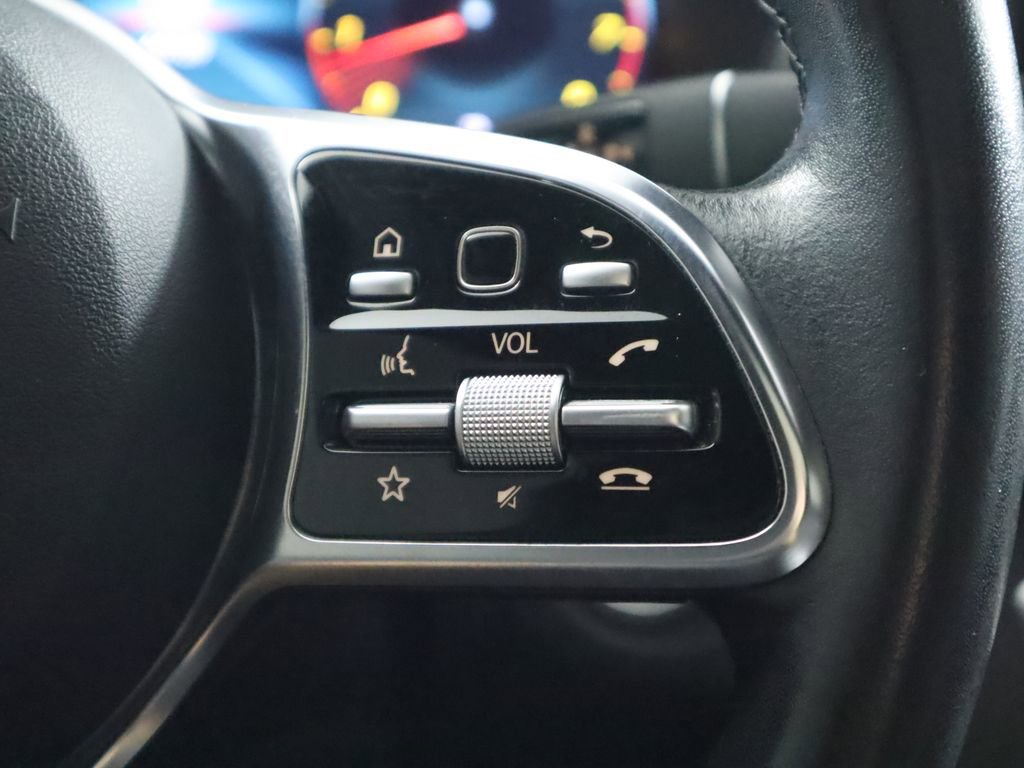 Used 2020 Mercedes-Benz C 300 Sedan image 12