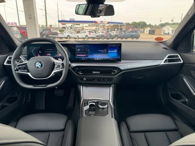 Used 2026 BMW 330i xDrive Sedan AWD/4WD image 8