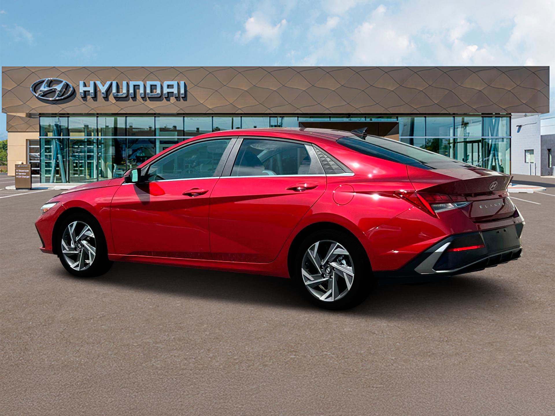 Used 2024 Hyundai Elantra Limited image 4