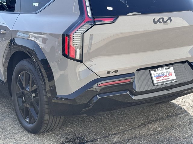 New 2026 Kia EV9 Land image 32