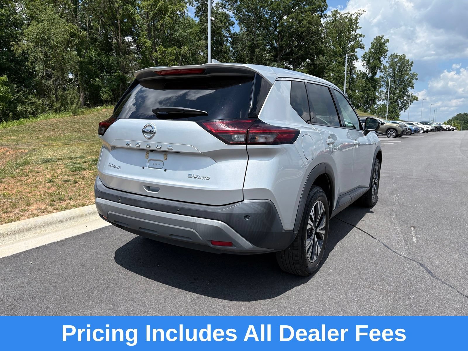 Used 2021 Nissan Rogue SV AWD/4WD image 9