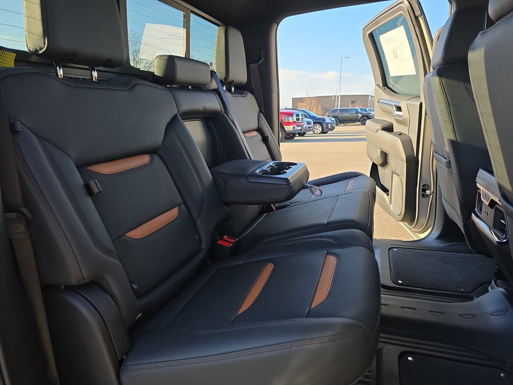 New 2026 GMC Sierra 1500 AT4 w/ AT4 Premium Package AWD/4WD image 11