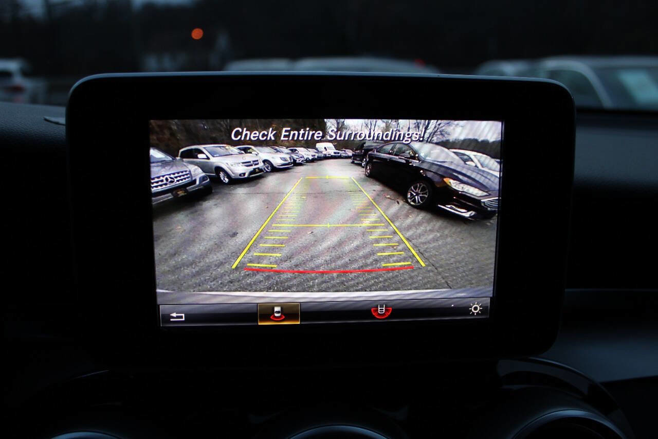 Used 2017 Mercedes-Benz GLC 300 4MATIC image 35