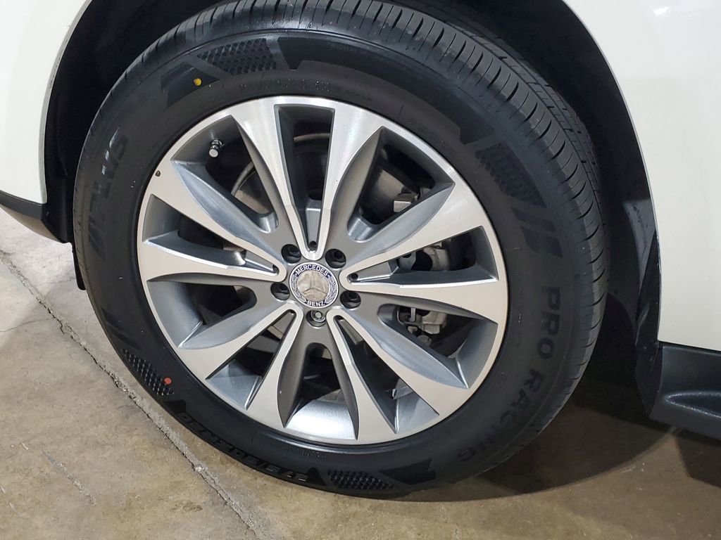 Used 2014 Mercedes-Benz GL 450 4MATIC image 45