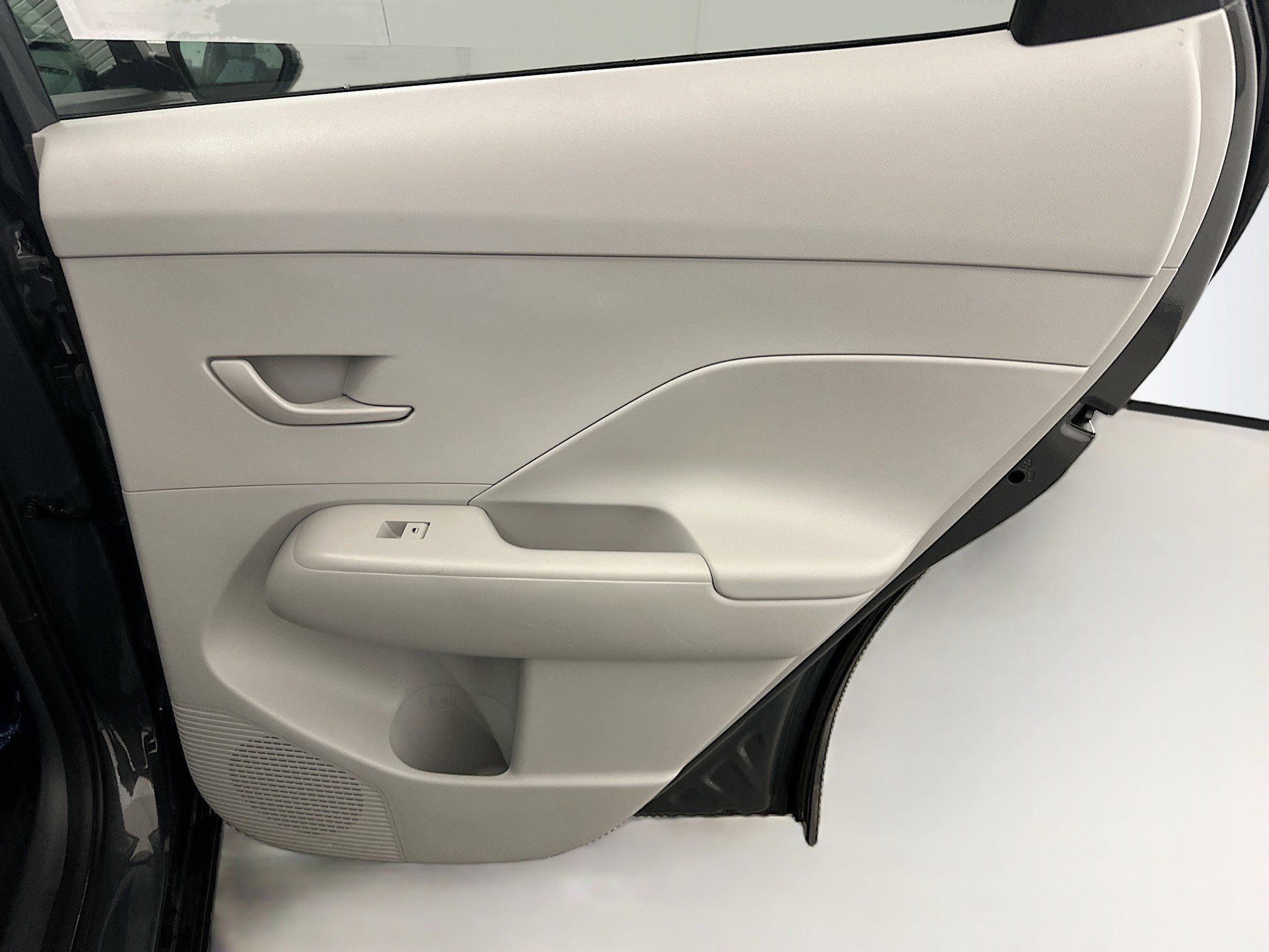 Used 2025 Hyundai Kona SEL AWD/4WD image 30