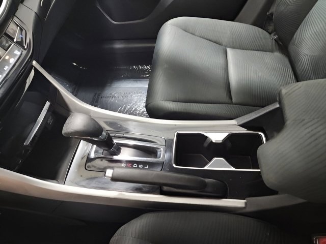 Used 2016 Honda Accord LX image 29