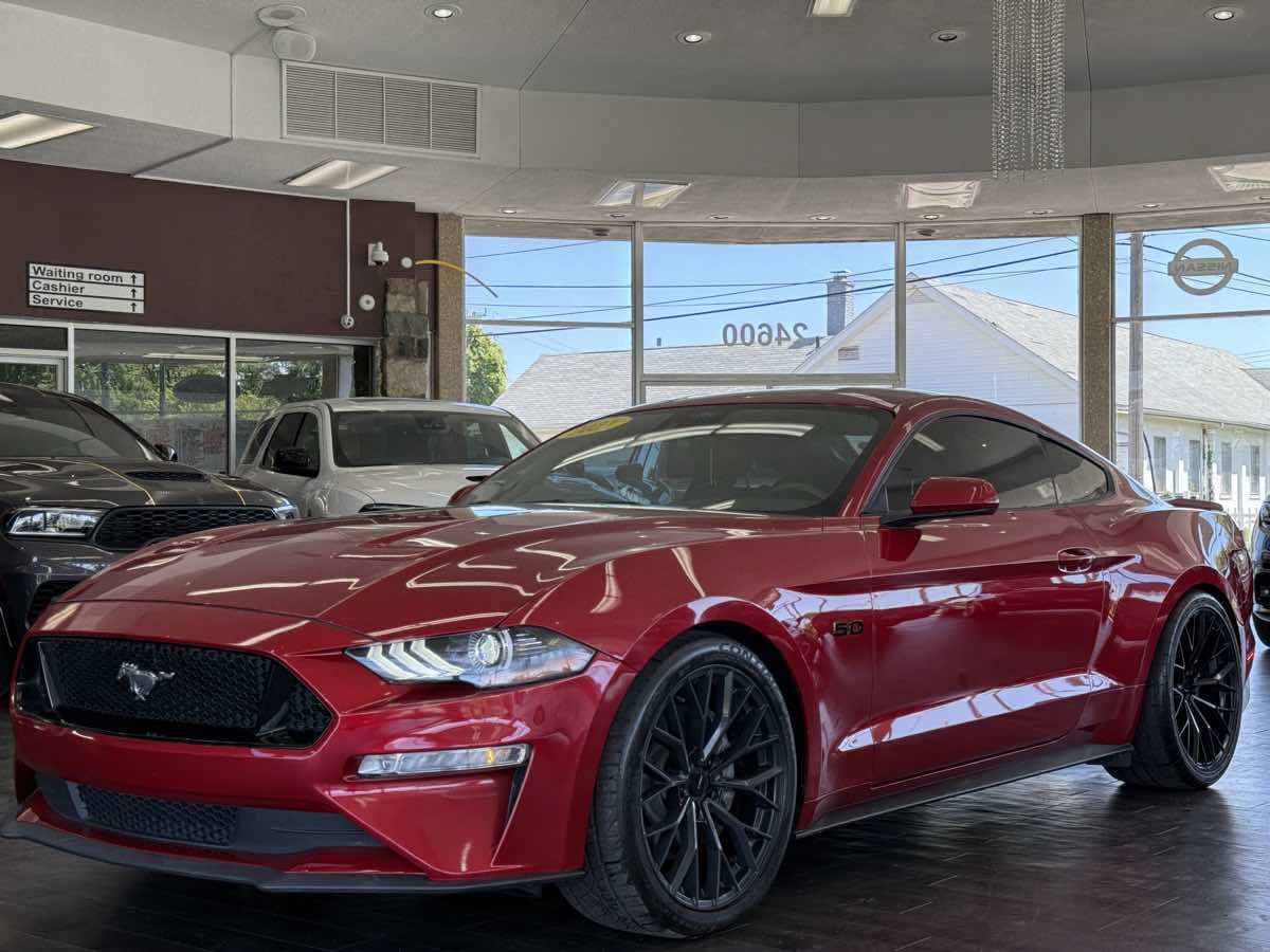 Used 2021 Ford Mustang GT image 4