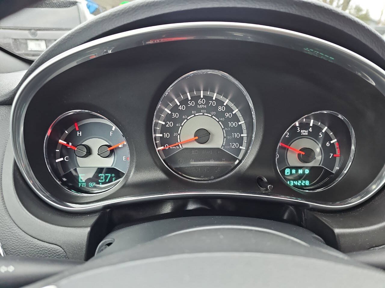 Used 2012 Chrysler 200 Touring FWD image 14
