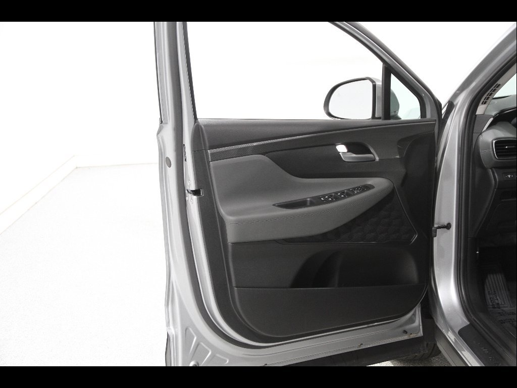 Certified 2023 Hyundai Santa Fe SE AWD/4WD image 4