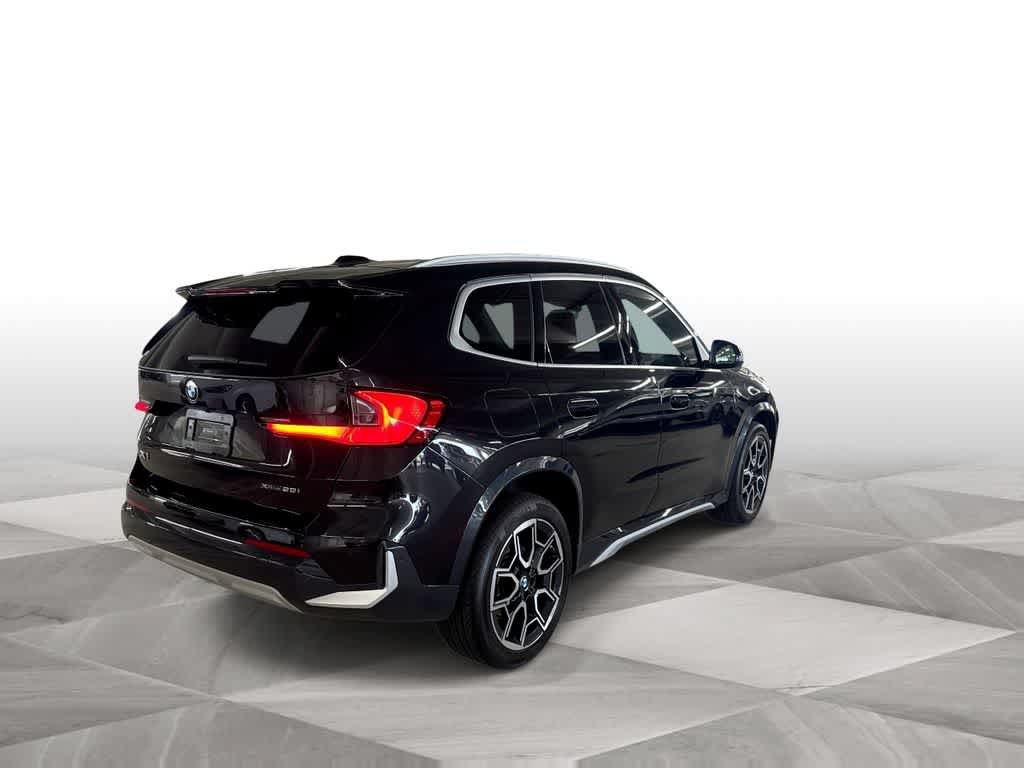 Used 2025 BMW X1 xDrive28i AWD/4WD image 8