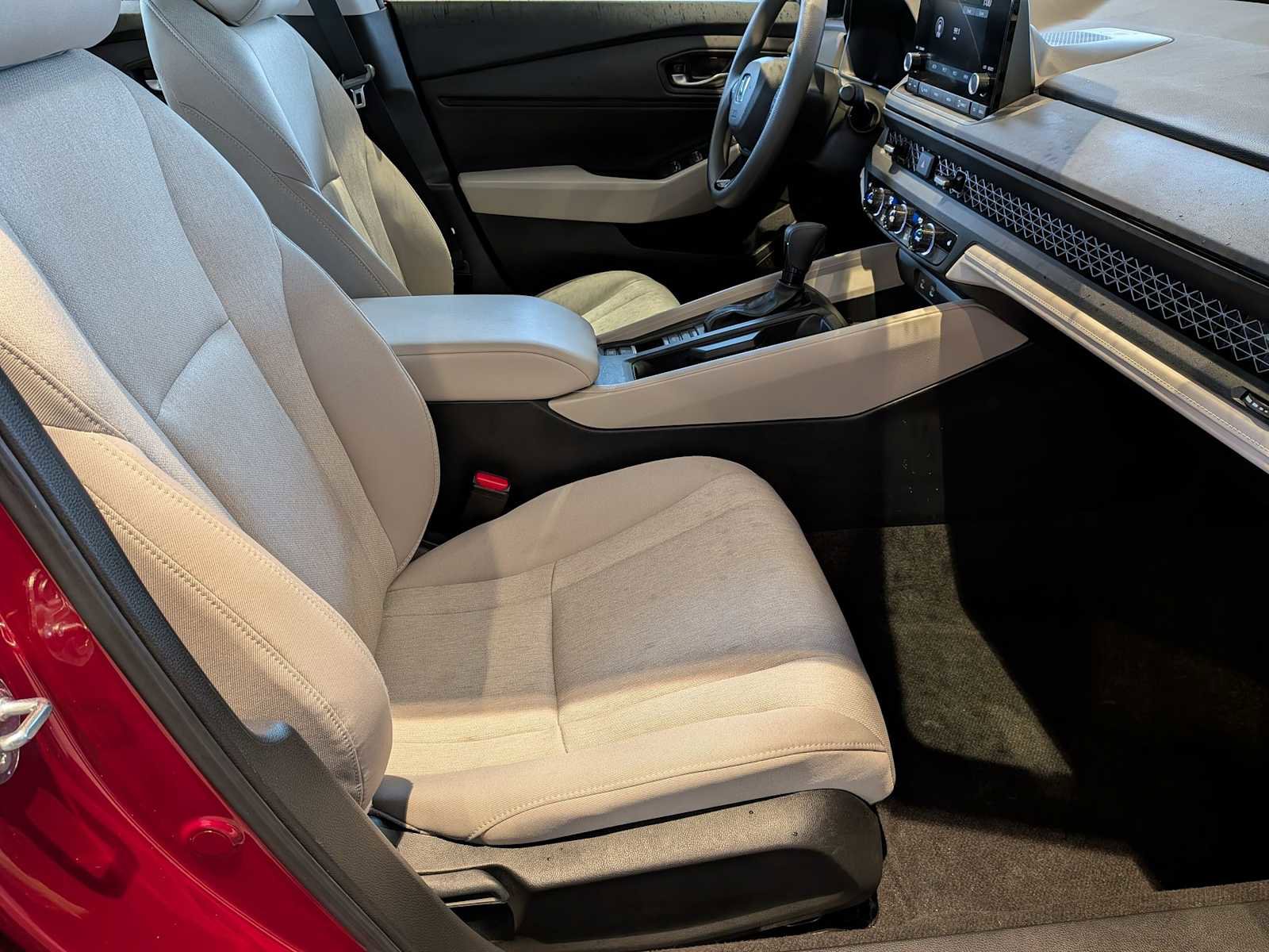 Used 2024 Honda Accord EX image 18