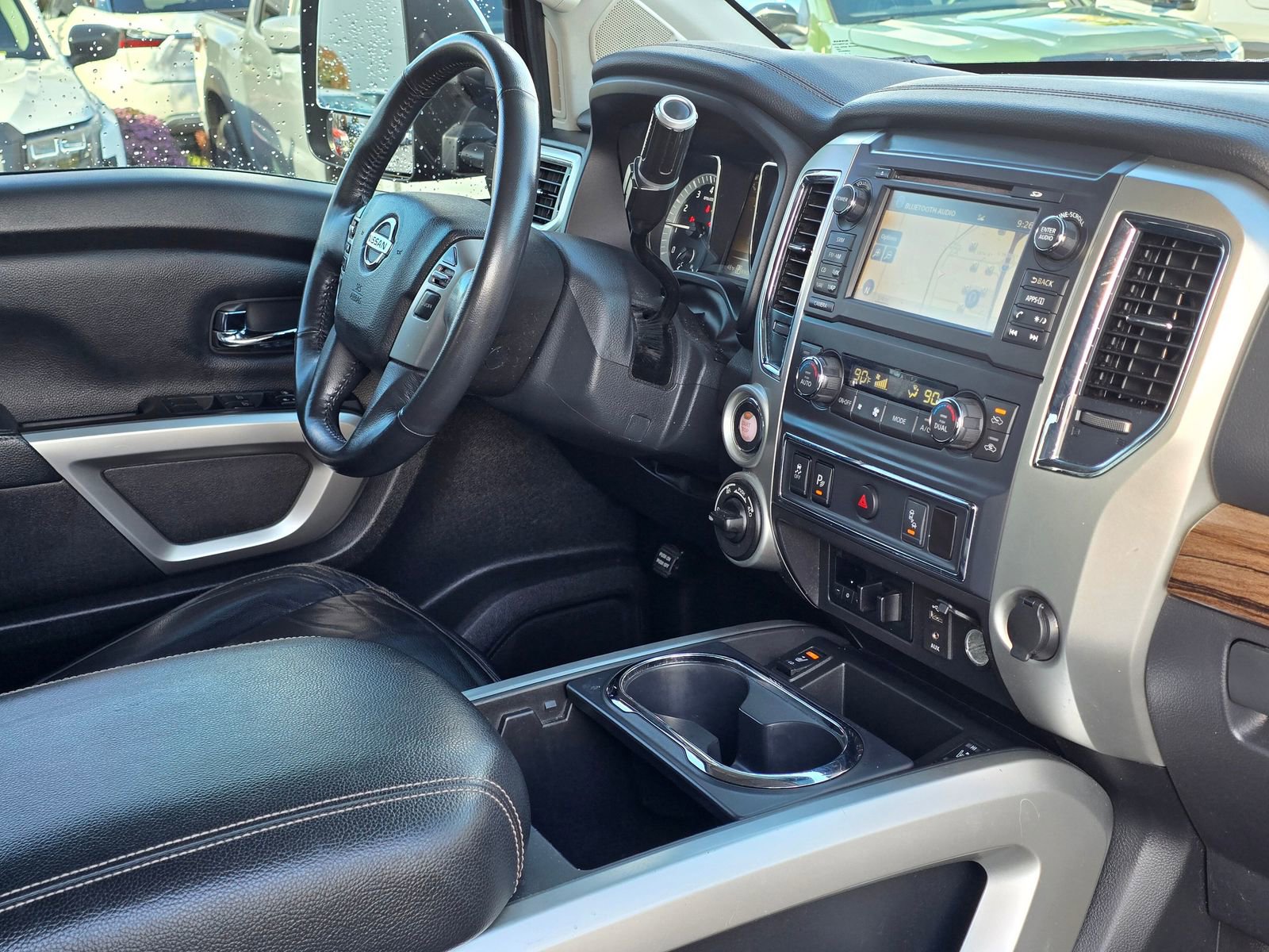 Used 2017 Nissan Titan SL AWD/4WD image 38