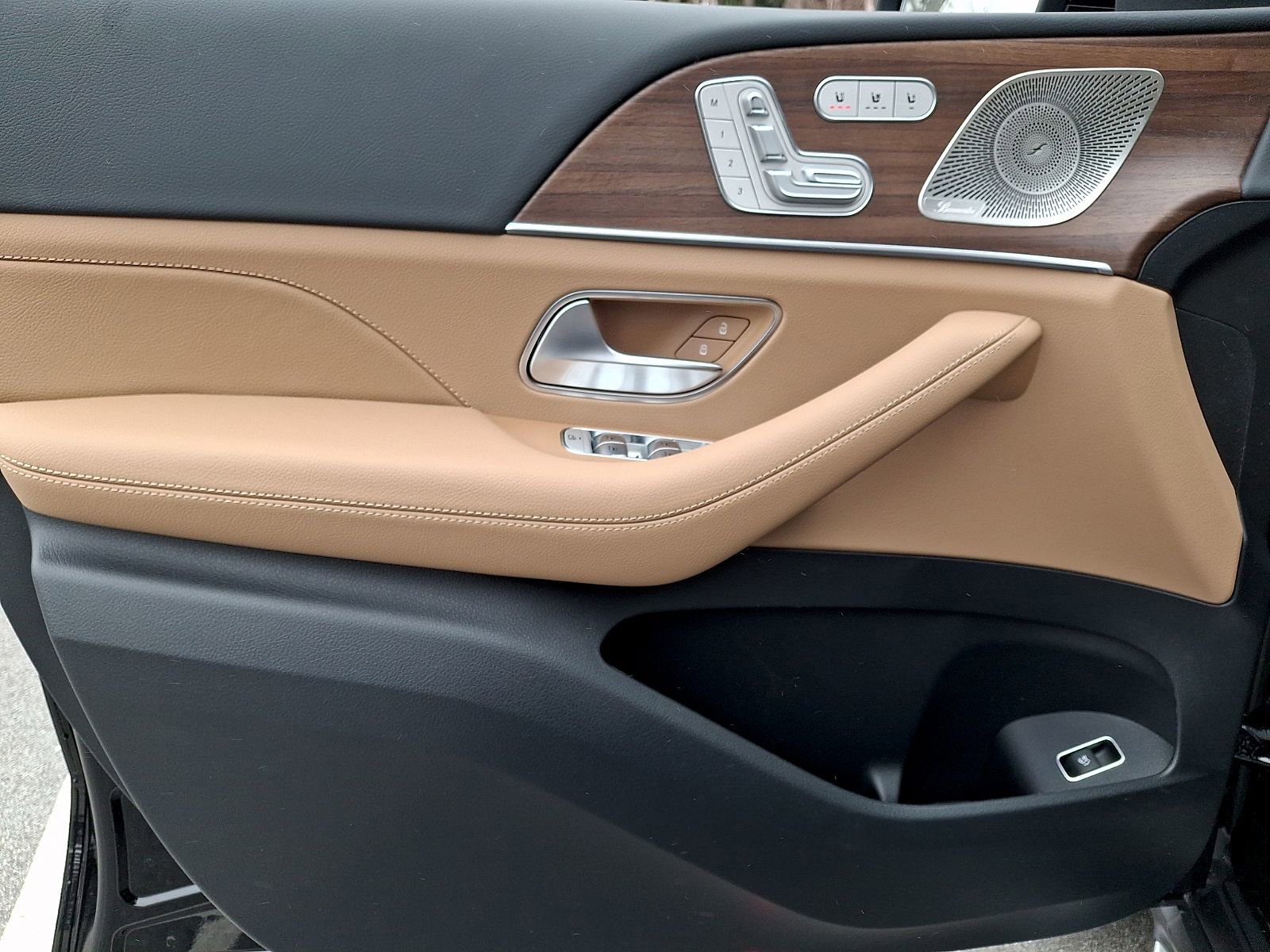 New 2026 Mercedes-Benz GLS 450 4MATIC image 8