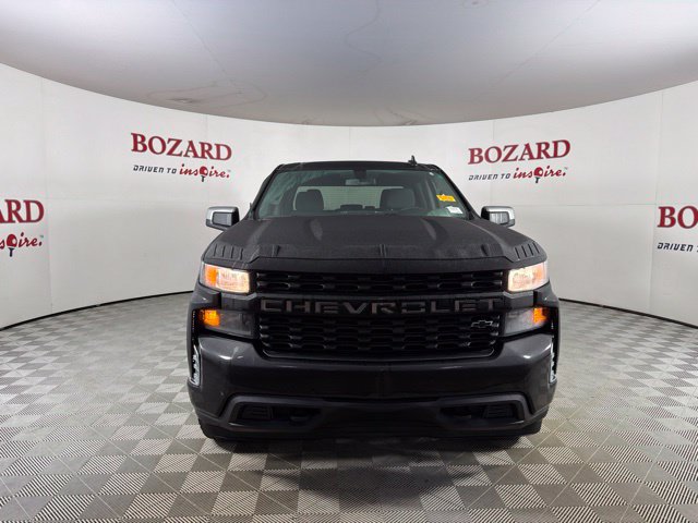 Used 2020 Chevrolet Silverado 1500 Custom w/ Custom Value Package RWD image 2