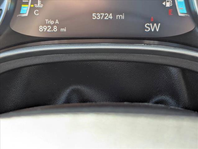 Used 2024 Chrysler Pacifica Touring-L image 11