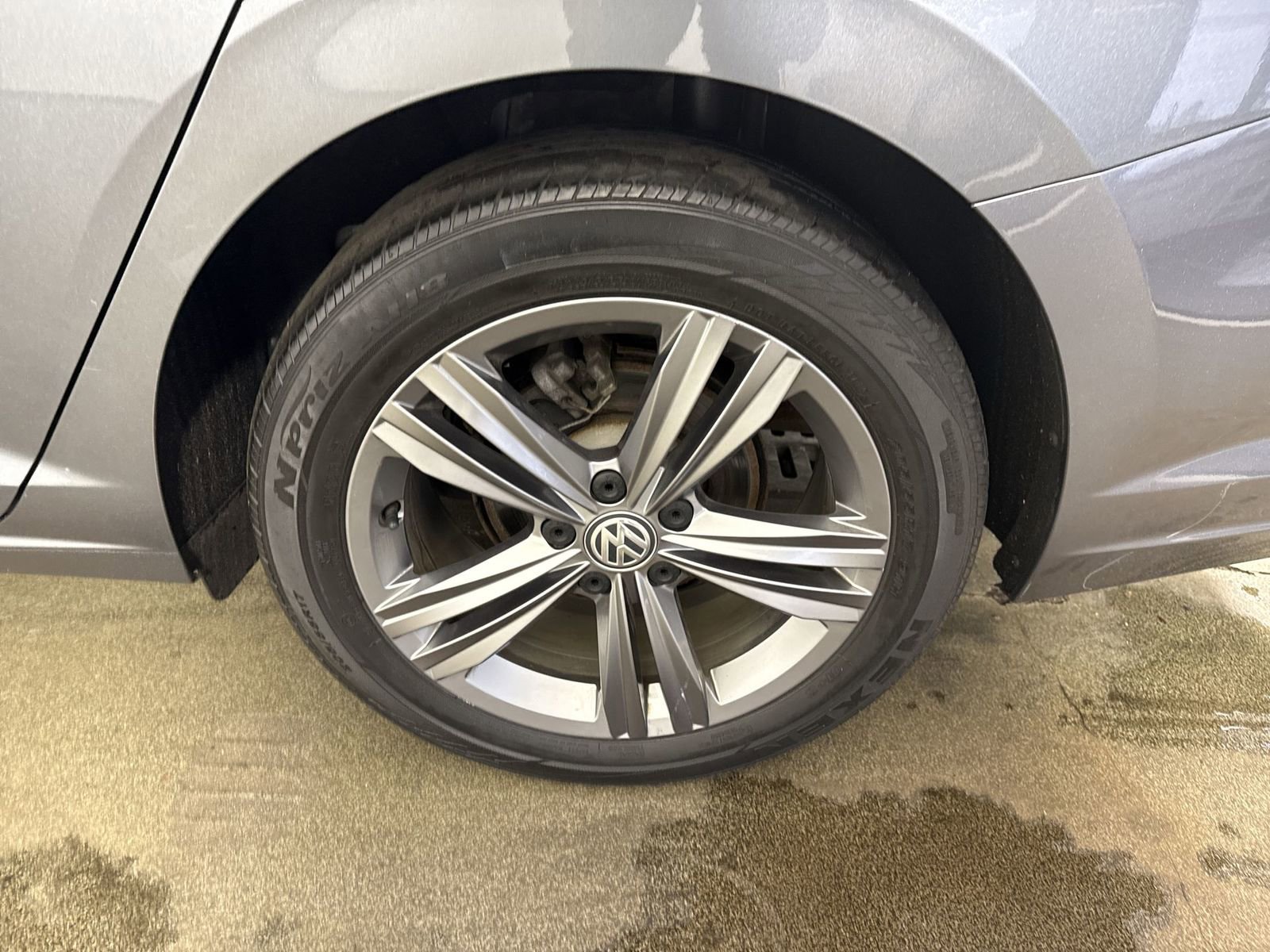 Used 2019 Volkswagen Jetta R-Line w/ R-Line Cold Weather Package image 6