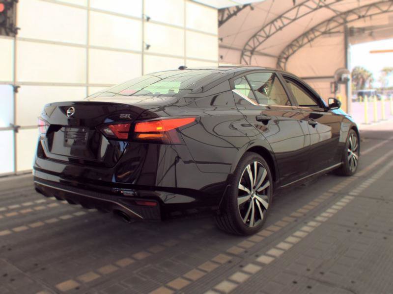 Used 2020 Nissan Altima 2.5 SR FWD image 5