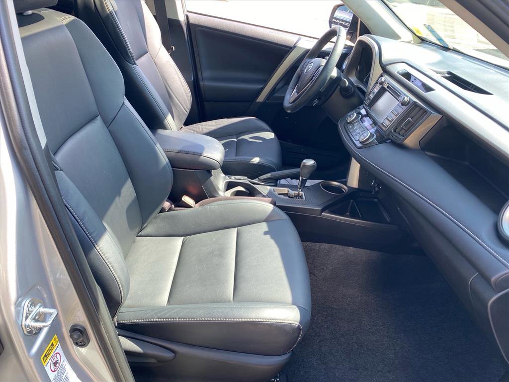 Used 2014 Toyota RAV4 Limited AWD/4WD image 25