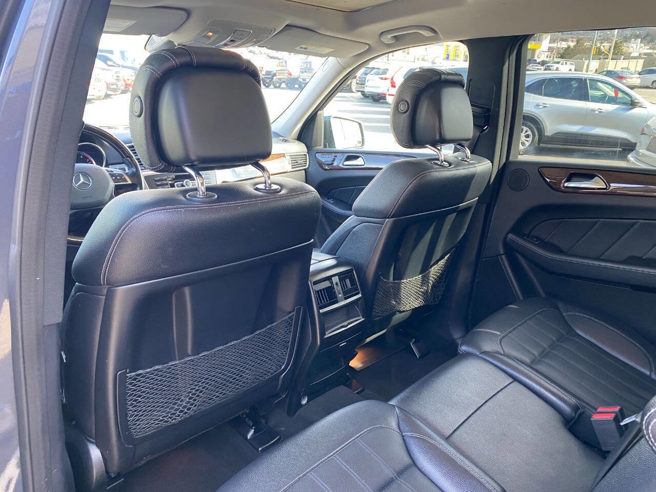 Used 2015 Mercedes-Benz GL 450 4MATIC image 23