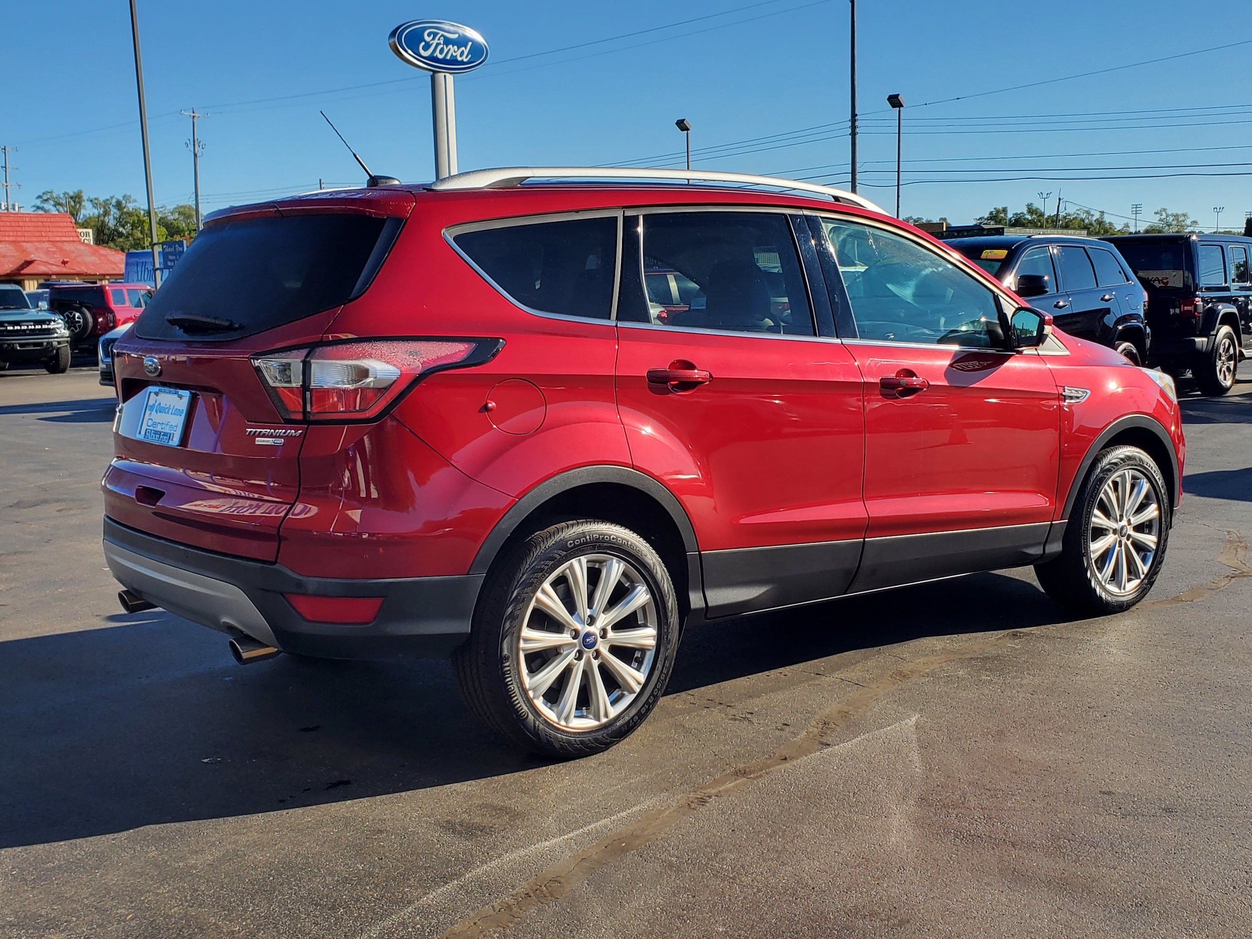 Used 2017 Ford Escape Titanium AWD/4WD image 4