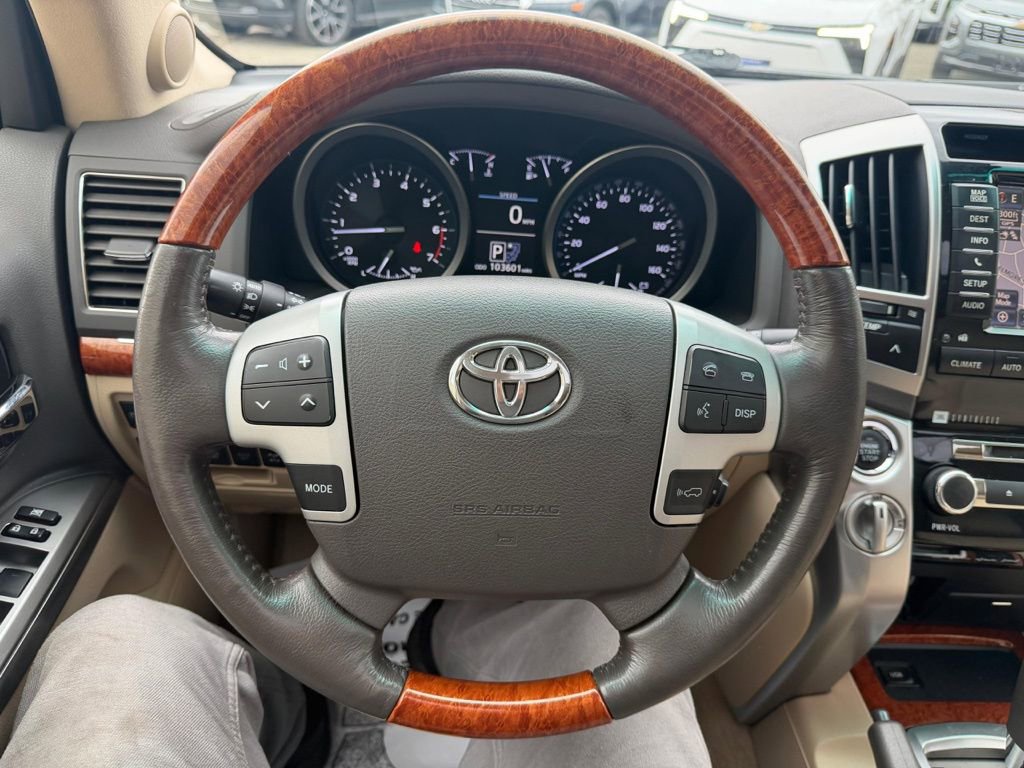 Used 2014 Toyota Land Cruiser AWD/4WD image 22