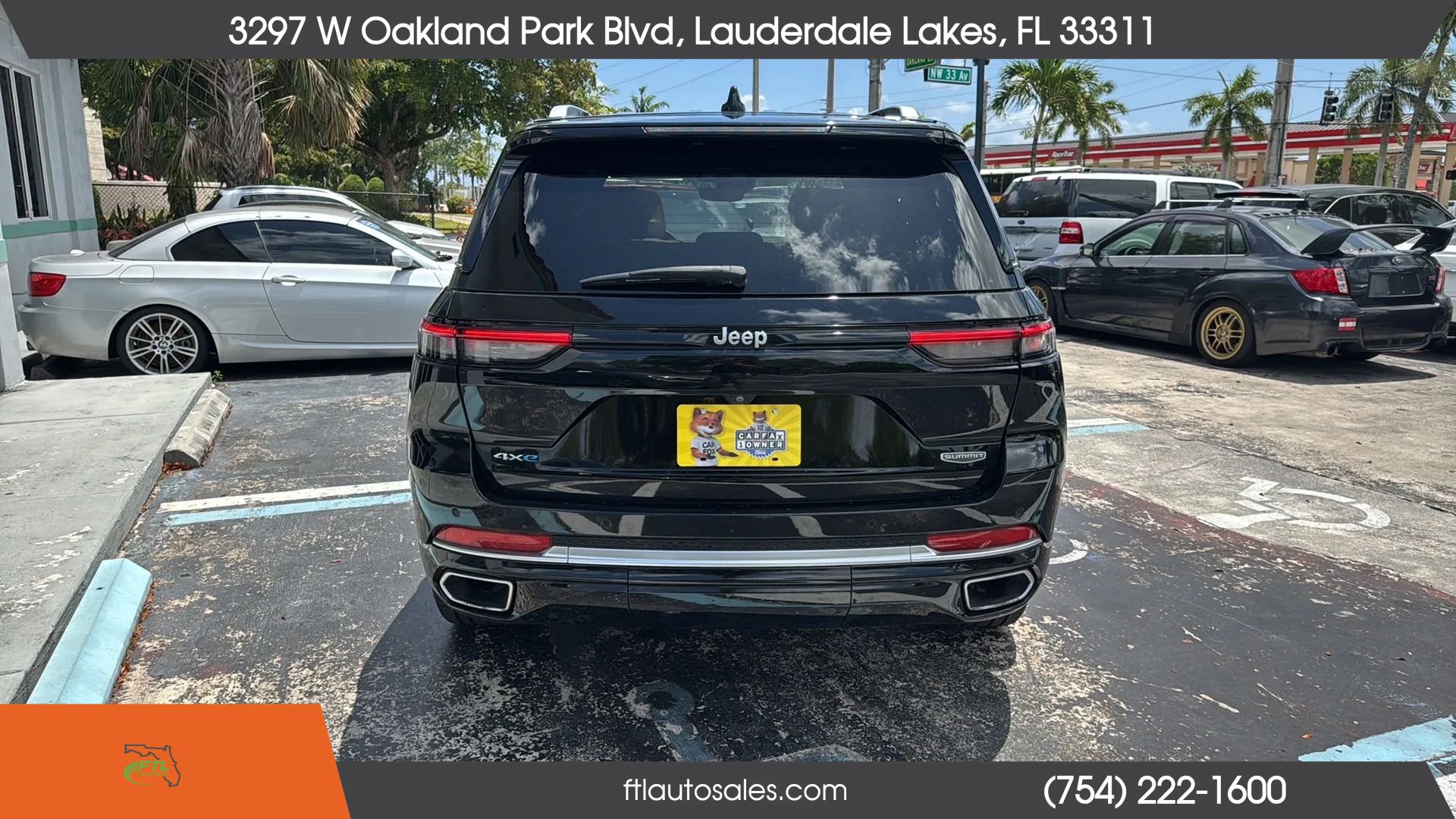 Used 2022 Jeep Grand Cherokee Summit w/ Luxury Tech Group V AWD/4WD image 10
