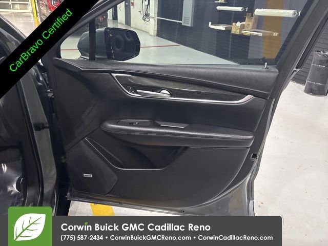 Used 2021 Cadillac XT5 Premium Luxury image 32