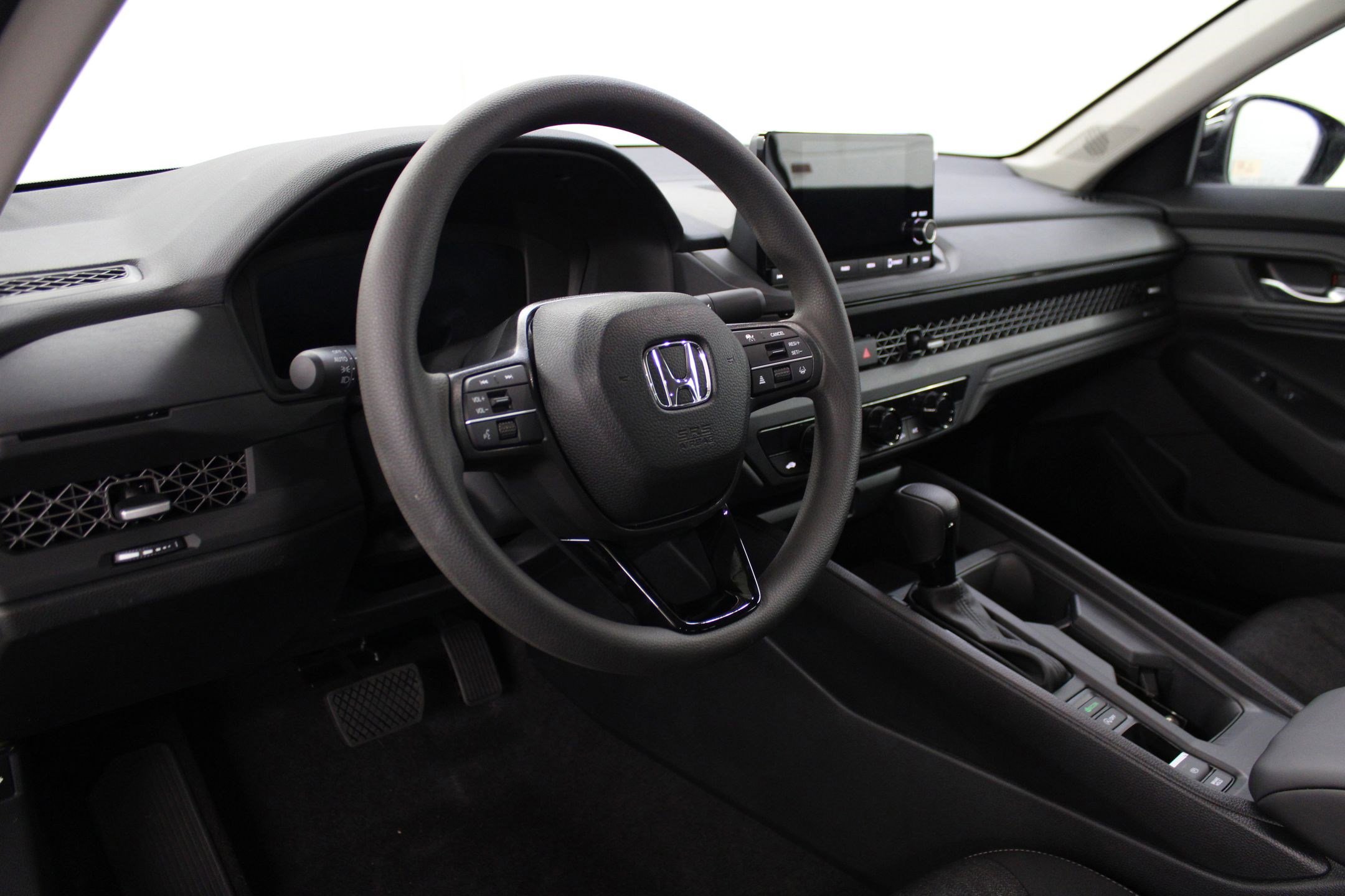 New 2025 Honda Accord SE image 4