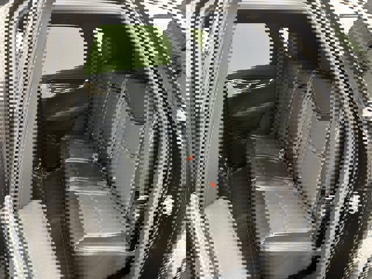 Certified 2025 Cadillac XT5 Premium Luxury image 13