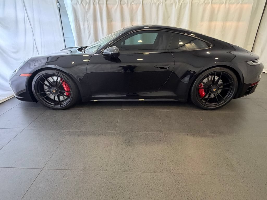 Certified 2024 Porsche 911 Carrera GTS RWD image 2