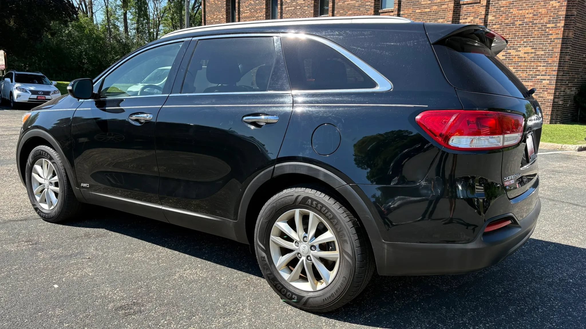 Used 2016 Kia Sorento AWD image 8