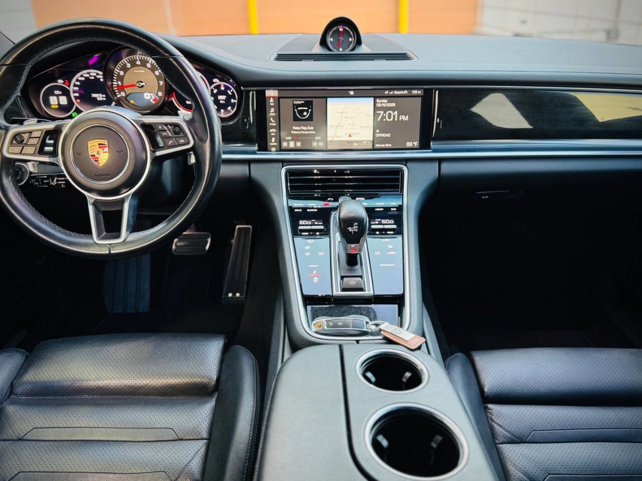 Used 2017 Porsche Panamera 4S image 15