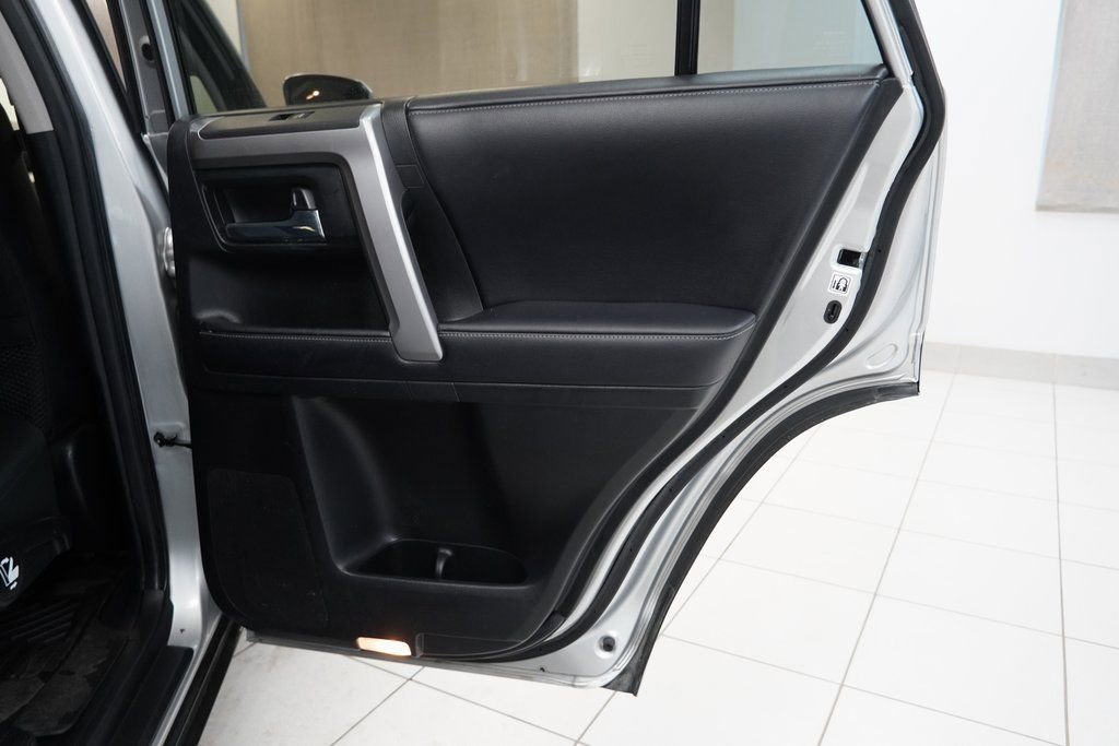 Used 2019 Toyota 4Runner SR5 image 27