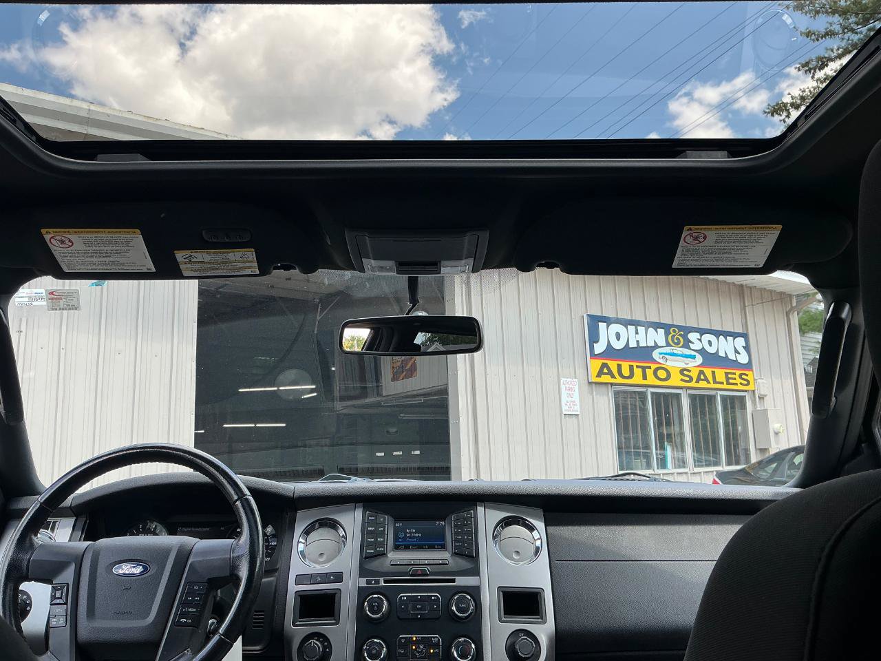 Used 2017 Ford Expedition EL XLT AWD/4WD image 25