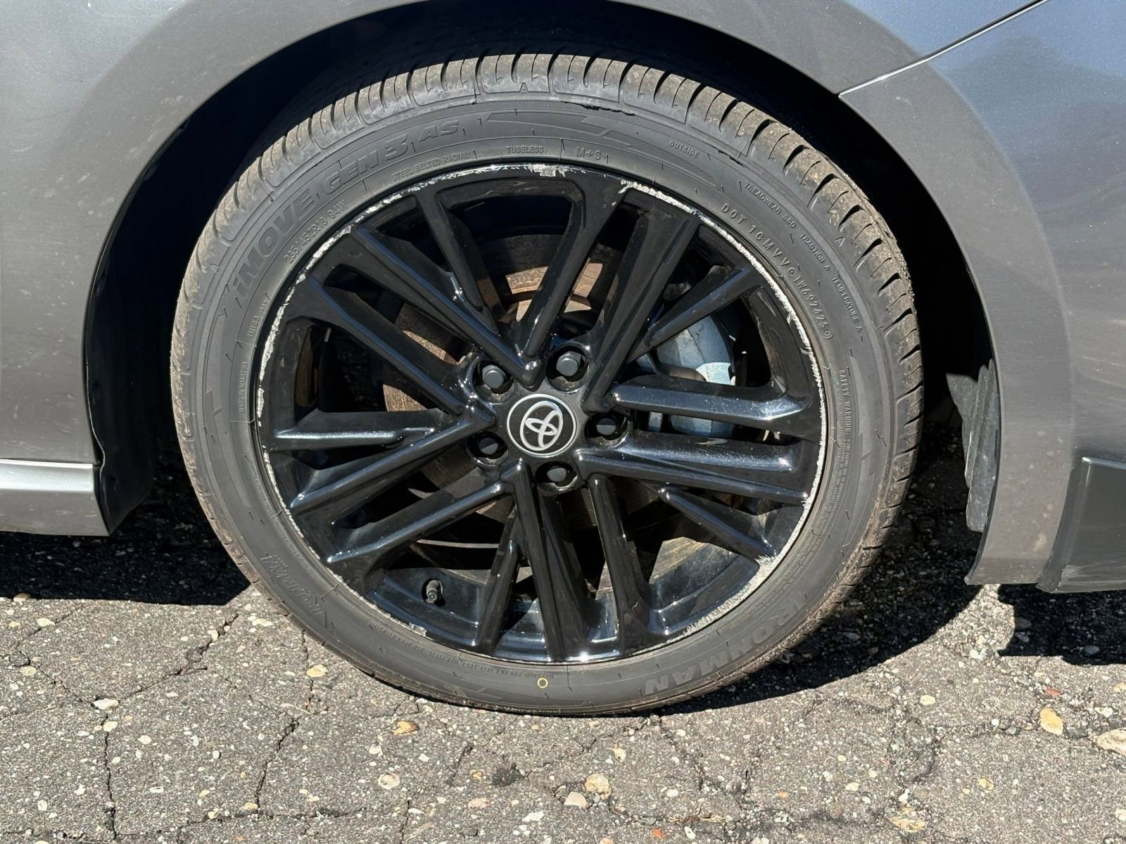 Used 2025 Toyota Camry SE FWD image 27