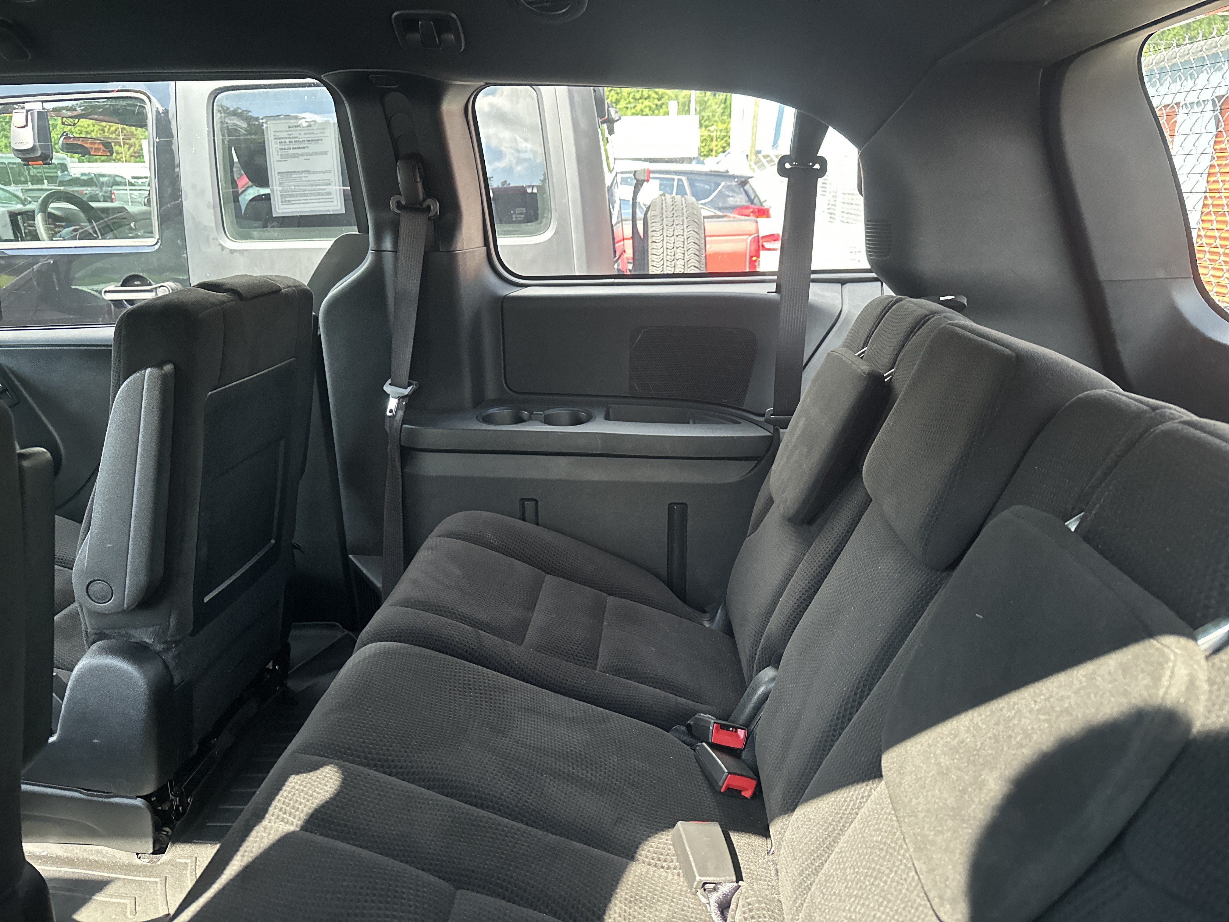 Used 2017 Dodge Grand Caravan SE FWD image 10