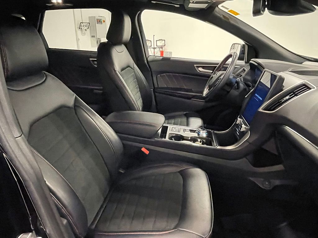 Used 2023 Ford Edge ST-Line image 25