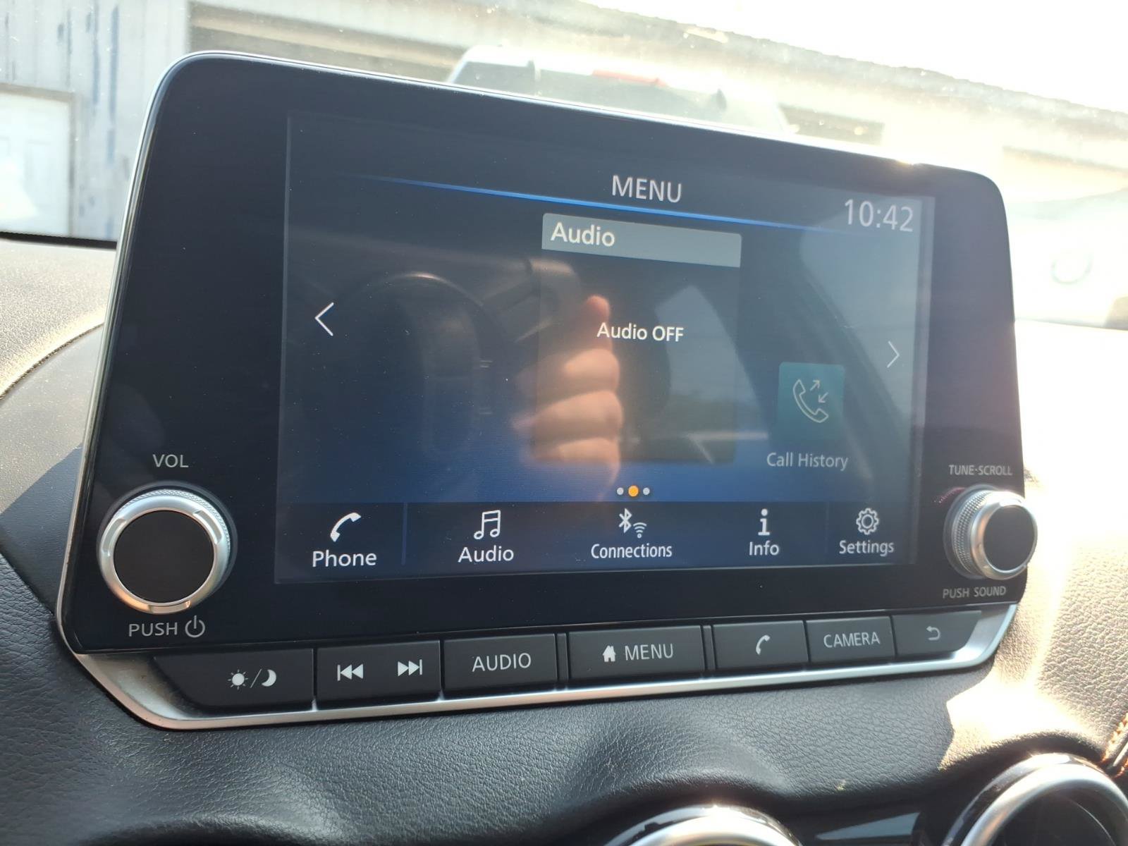Used 2022 Nissan Sentra SR w/ Electronics Package FWD image 15